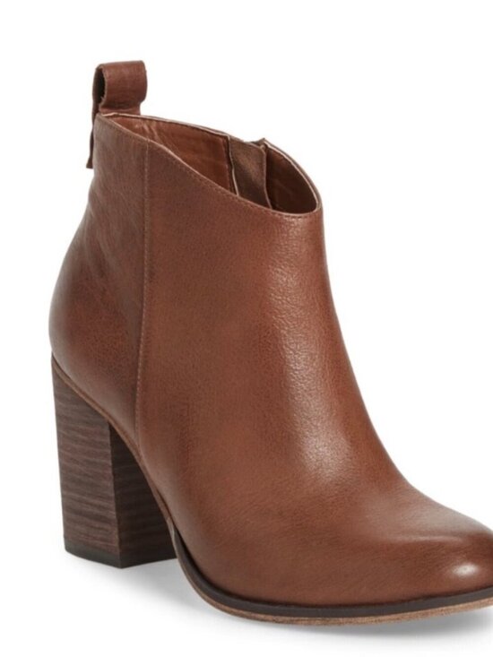 bp Shoes - BP Lance Leather Block Heal Ankle Bootie Brown Size 9.5 EUC